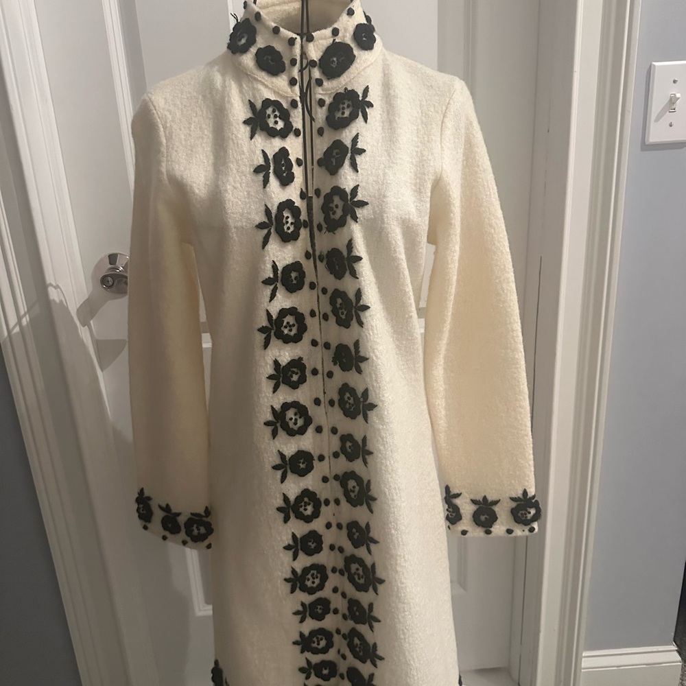 Elegant White Coat with Black Floral Embroidery